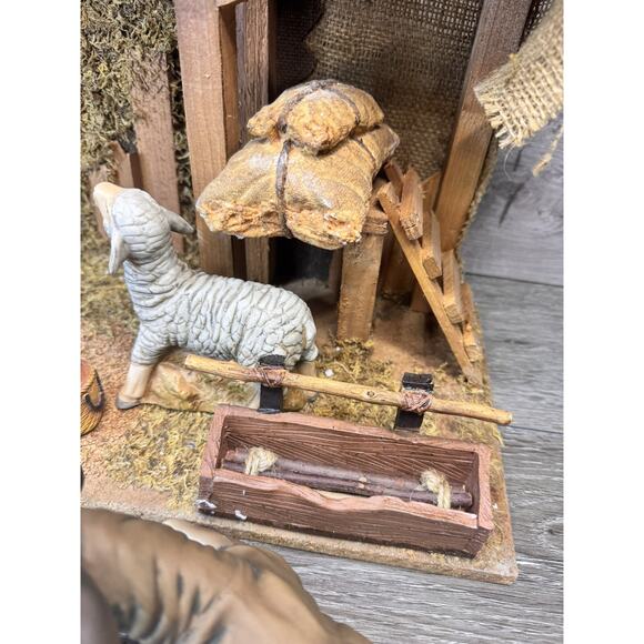 GRANDEUR NOEL 14 pc Porcelain NATIVITY ACCESSORIES SET & WOOD CRECHE Christmas - Picture 8 of 16